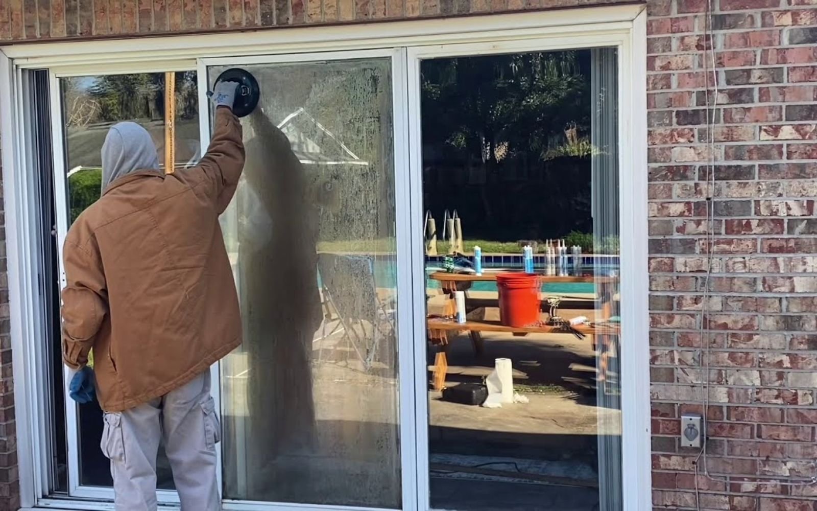 Glass Repair and Replacement Service